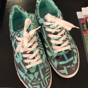 Aqua/Gray Tribal Print Sneaker 8
